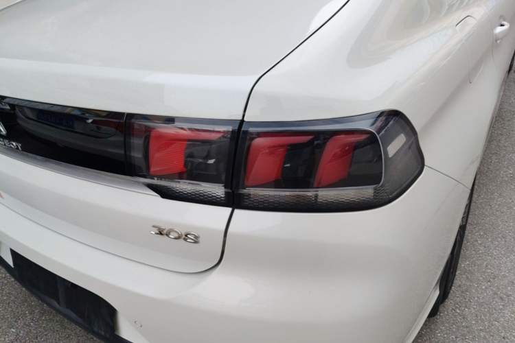 Used Peugeot 308 2019 1.6L Automatic Luxury Version China V Standard Right Rear Taillight