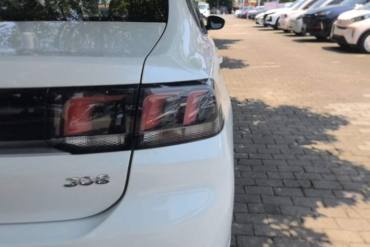 Used Peugeot 308 2019 1.6L Automatic Luxury Version China V Standard Right Rear Taillight