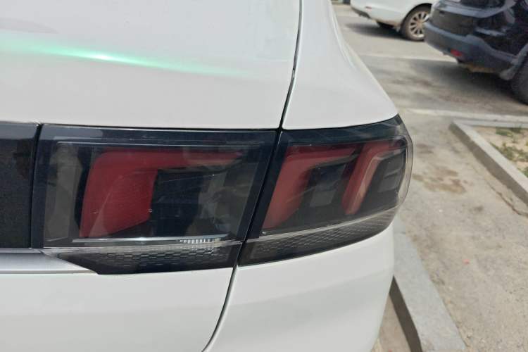 Used Peugeot 308 2019 1.6L Automatic Luxury Version China V Standard Right Rear Taillight