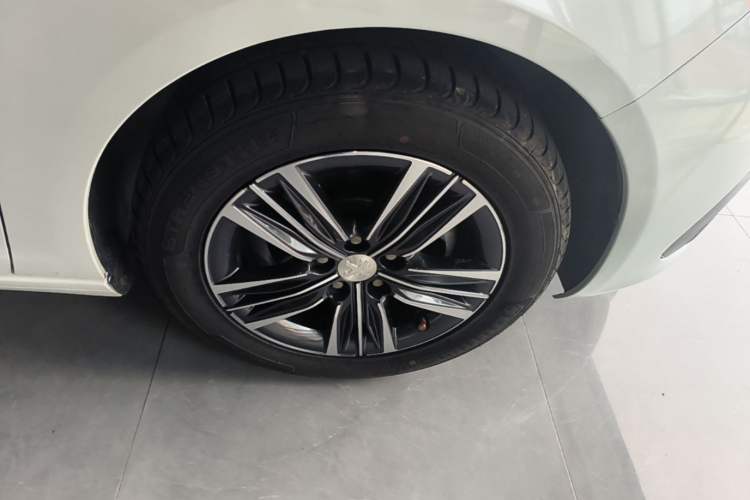 Used Peugeot 308 2019 230THP Automatic Luxury Edition China V Standard Right Rear Wheel Hub