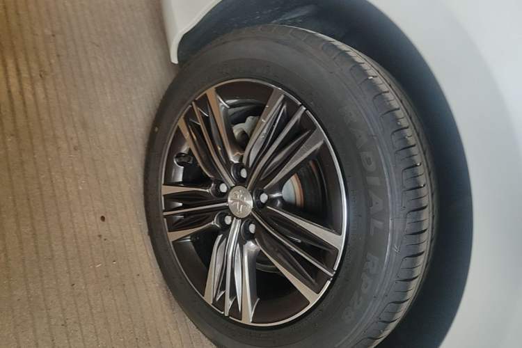Used Peugeot 308 2019 230THP Automatic Luxury Edition China V Standard Right Rear Wheel Hub