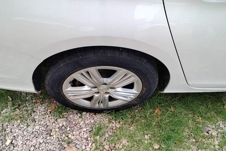 Used Peugeot 308 2019 190THP Automatic Fashion Edition China V Standard Right Rear Wheel Hub