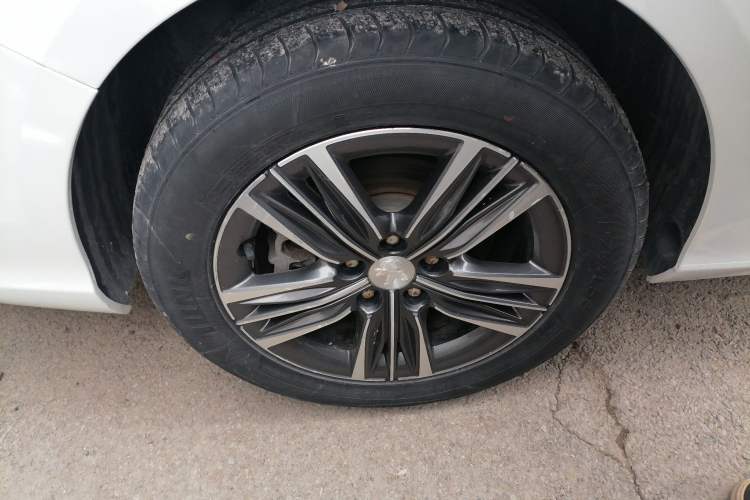 Used Peugeot 308 2019 230THP Automatic Luxury Edition China VI Standard Right Rear Wheel Hub
