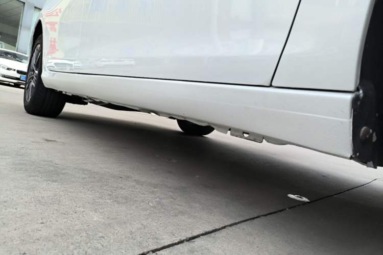 Used Peugeot 308 2019 1.6L Automatic Luxury Version China V Standard Right Side Sill