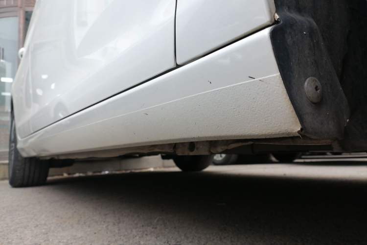 Used Peugeot 308 2019 230THP Automatic Luxury Edition China VI Standard Right Side Sill
