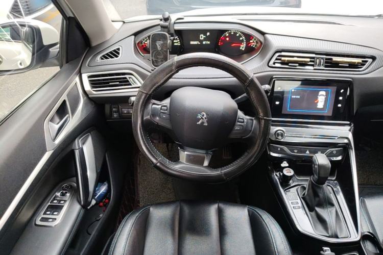 Used Peugeot 308 2019 1.6L Automatic Luxury Version China V Standard Steering Wheel