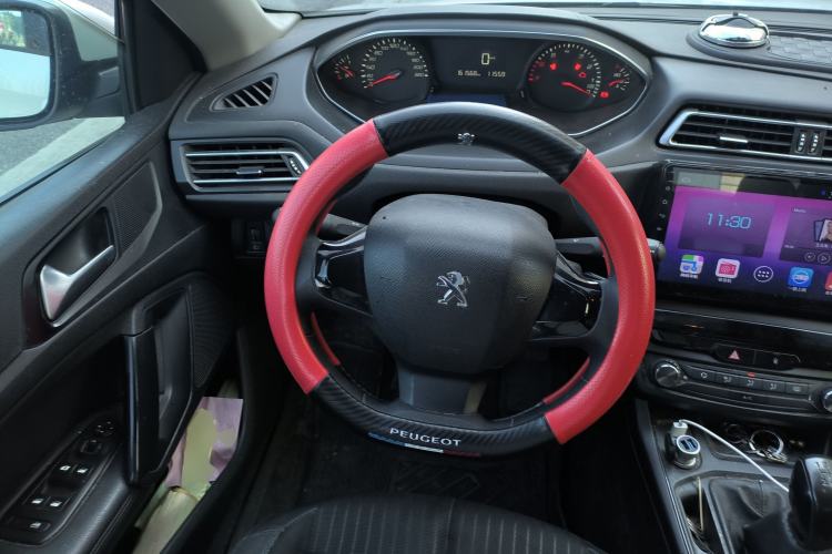 Used Peugeot 308 2019 1.6L Manual Fashion Edition China V Standard Steering Wheel