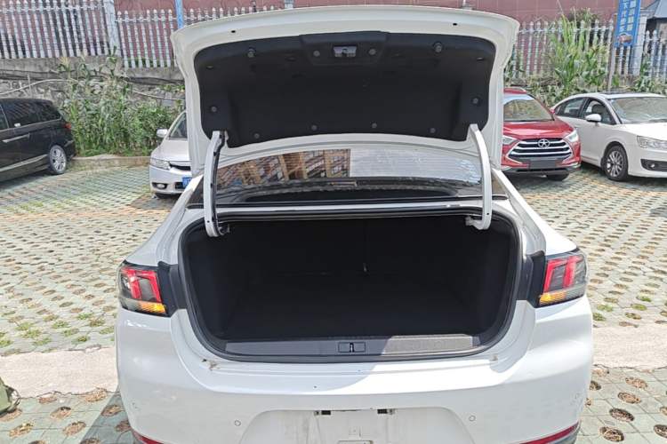 Used Peugeot 308 2019 230THP Automatic Luxury Edition China V Standard Trunk