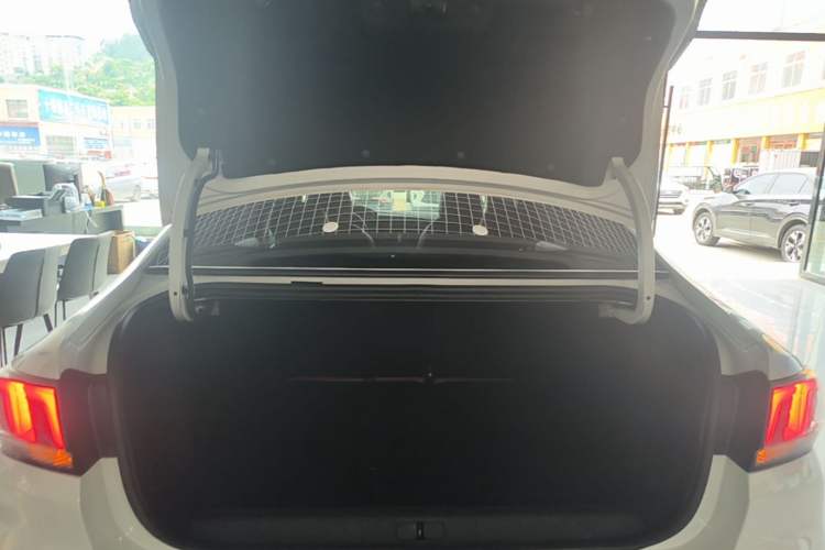 Used Peugeot 308 2019 230THP Automatic Luxury Edition China V Standard Trunk