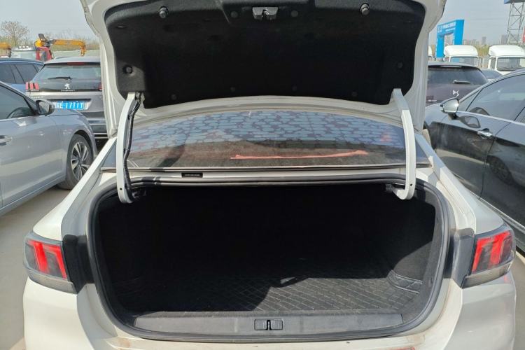 Used Peugeot 308 2019 1.6L Automatic Luxury Version China V Standard Trunk