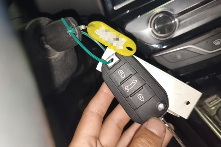 Used Peugeot 308 2019 230THP Automatic Luxury Edition China VI Standard Vehicle Key
