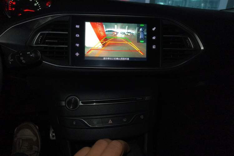 Used Peugeot 308S 2015 1.6T Automatic Ruichi Edition Audio And AC Panel