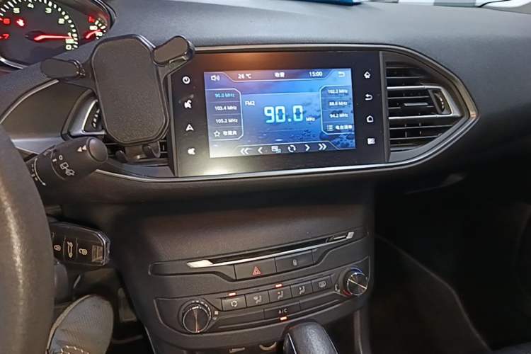 Used Peugeot 308S 2015 1.2T Automatic Shangchi Edition Audio And AC Panel