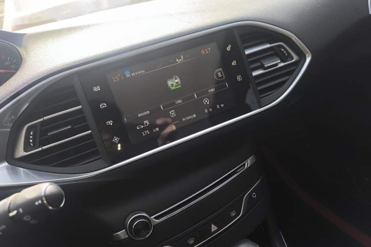 Used Peugeot 308S 2015 1.6T Automatic Ruichi Edition Audio And AC Panel