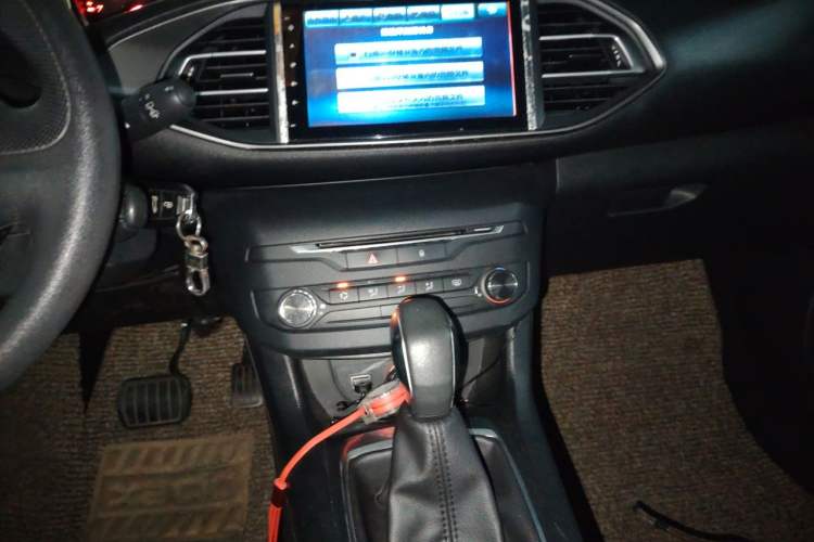 Used Peugeot 308S 2015 1.2T Automatic Shangchi Edition Audio And AC Panel