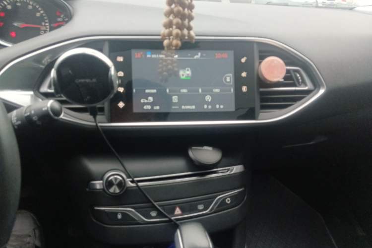 Used Peugeot 308S 2015 1.6T Automatic Ruichi Edition Audio And AC Panel
