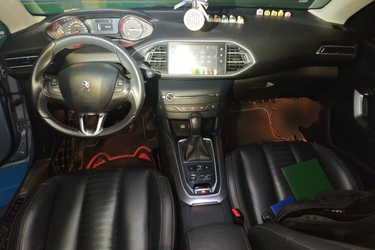 Used Peugeot 308S 2015 1.6T Automatic Ruichi Edition Center Console