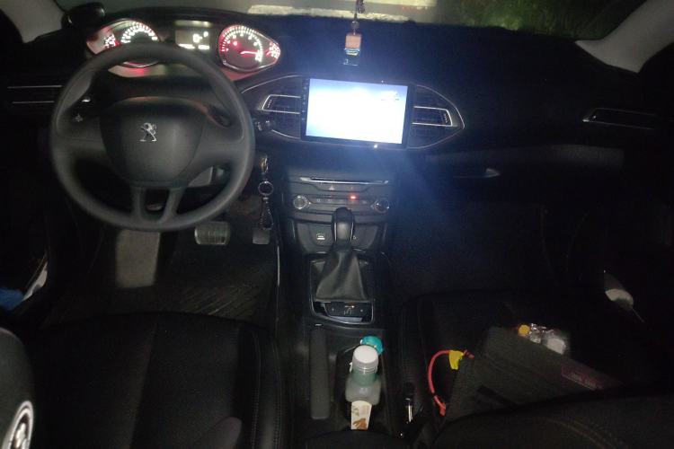 Used Peugeot 308S 2015 1.2T Automatic Shangchi Edition Center Console
