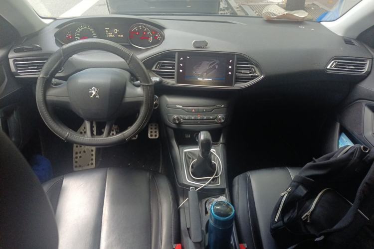 Used Peugeot 308S 2015 1.6L Manual Shangchi Edition Center Console