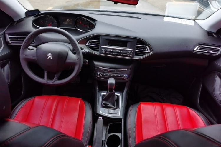 Used Peugeot 308S 2015 1.2T Automatic Shangchi Edition Center Console