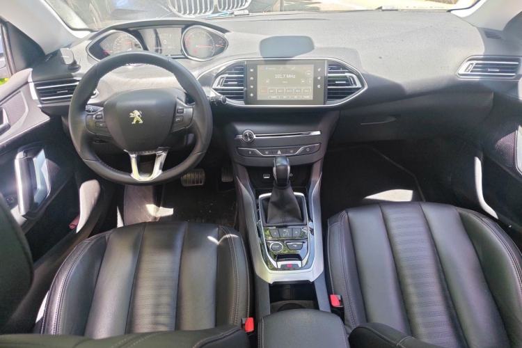 Used Peugeot 308S 2015 1.6T Automatic Ruichi Edition Center Console