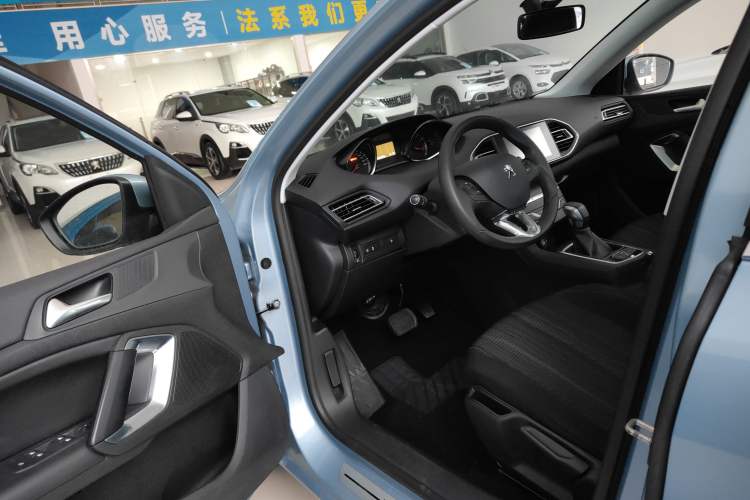 Used Peugeot 308S 2015 1.2T Automatic Jingchi Edition Driver Seat