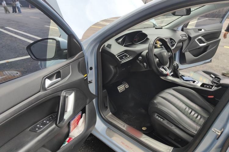 Used Peugeot 308S 2015 1.6T Automatic Ruichi Edition Driver Seat