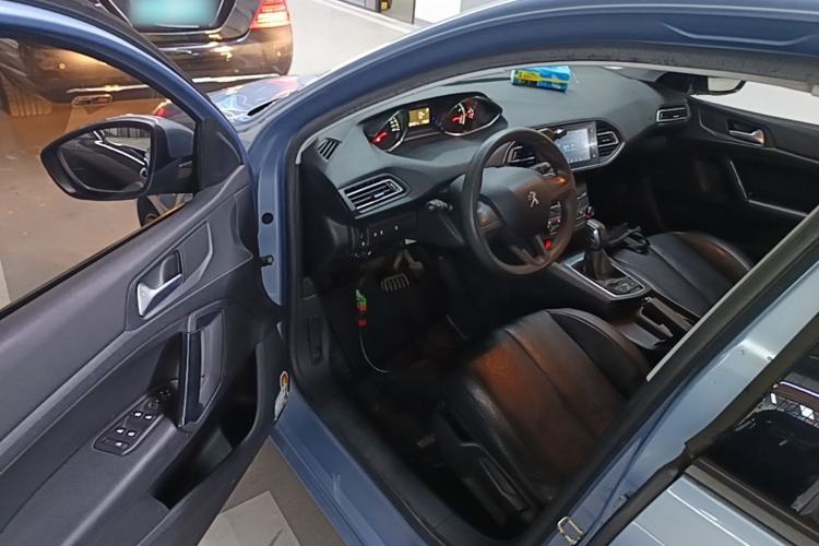 Used Peugeot 308S 2015 1.2T Automatic Shangchi Edition Driver Seat