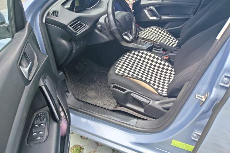 Used Peugeot 308S 2015 1.2T Automatic Jingchi Edition Driver Seat