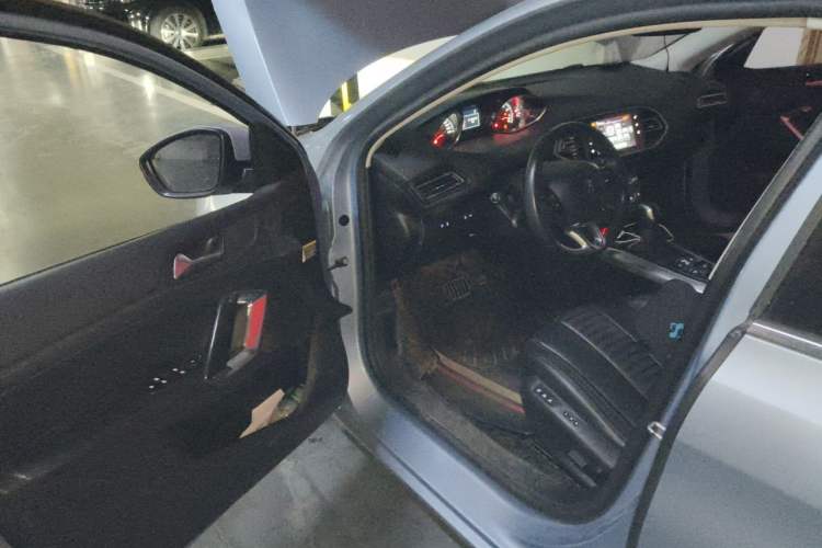 Used Peugeot 308S 2015 1.6T Automatic Ruichi Edition Driver Seat