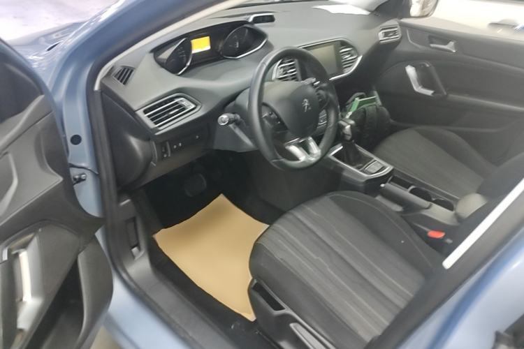 Used Peugeot 308S 2015 1.2T Automatic Jingchi Edition Driver Seat