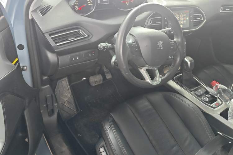 Used Peugeot 308S 2015 1.6T Automatic Ruichi Edition Driver Seat