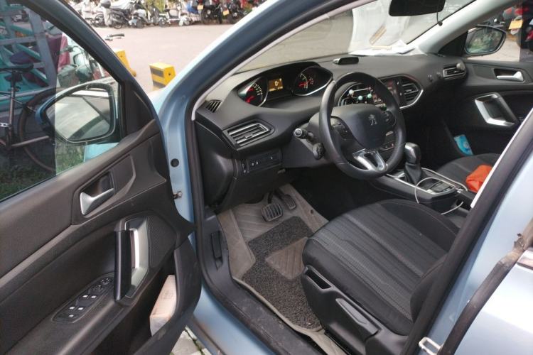 Used Peugeot 308S 2015 1.2T Automatic Jingchi Edition Driver Seat