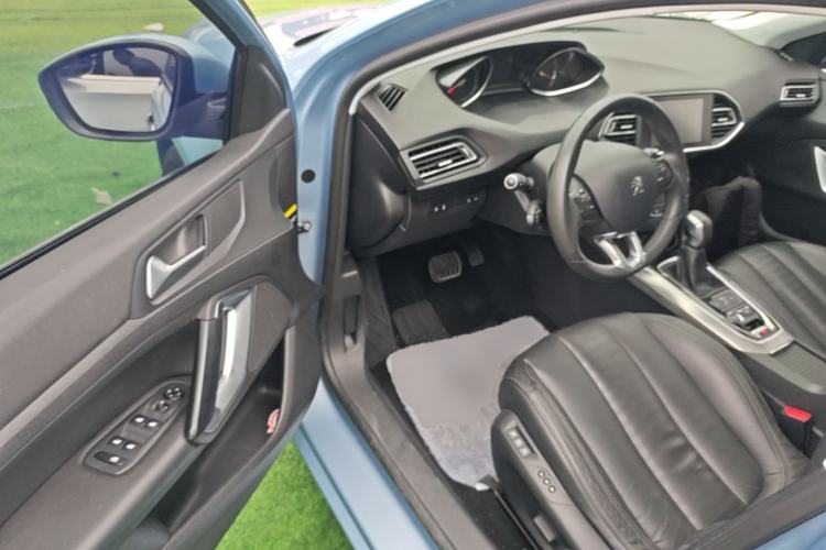 Used Peugeot 308S 2015 1.6T Automatic Ruichi Edition Driver Seat