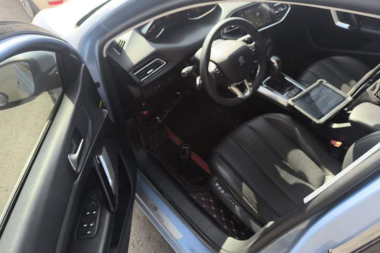 Used Peugeot 308S 2015 1.6T Automatic Ruichi Edition Driver Seat