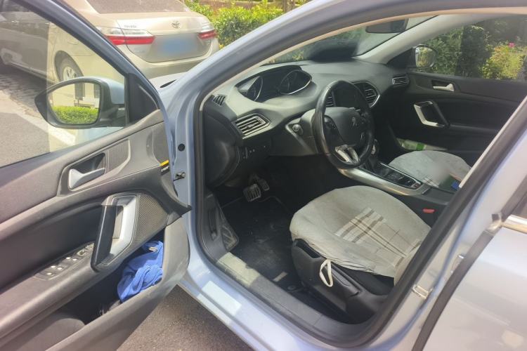 Used Peugeot 308S 2015 1.6T Automatic Jingchi Edition Driver Seat