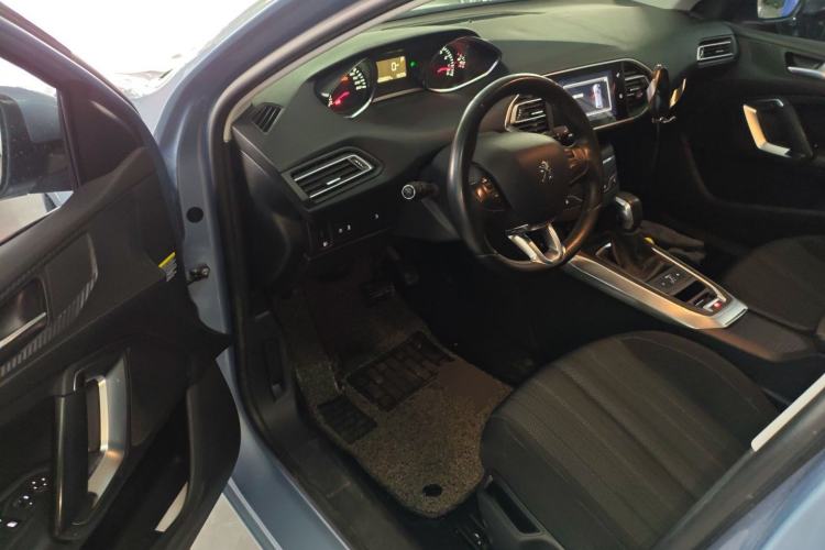 Used Peugeot 308S 2015 1.6T Automatic Jingchi Edition Driver Seat
