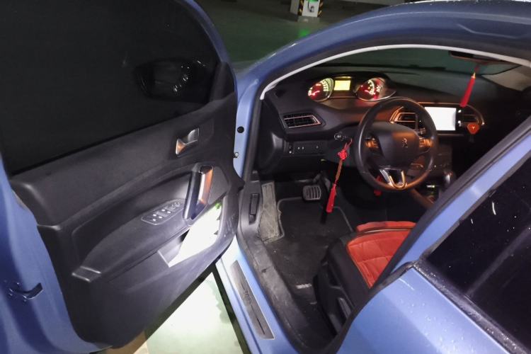 Used Peugeot 308S 2015 1.2T Automatic Jingchi Edition Driver Seat