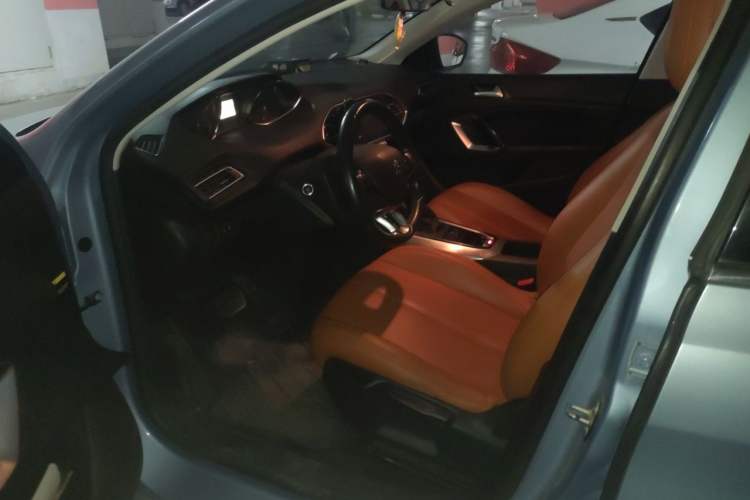 Used Peugeot 308S 2015 1.6T Automatic Jingchi Edition Driver Seat