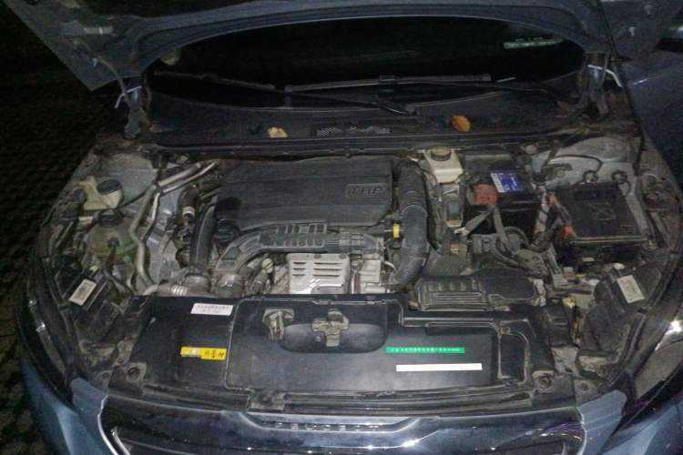 Used Peugeot 308S 2015 1.2T Automatic Jingchi Edition Engine Bay