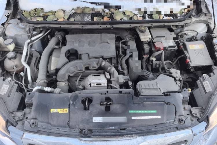 Used Peugeot 308S 2015 1.6T Automatic Jingchi Edition Engine Bay