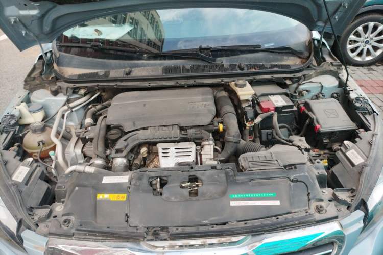 Used Peugeot 308S 2015 1.2T Automatic Jingchi Edition Engine Bay