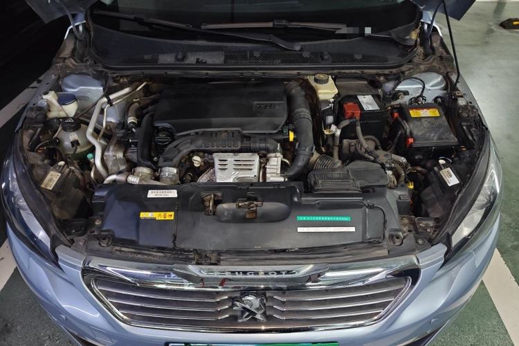 Used Peugeot 308S 2015 1.2T Automatic Jingchi Edition Engine Bay