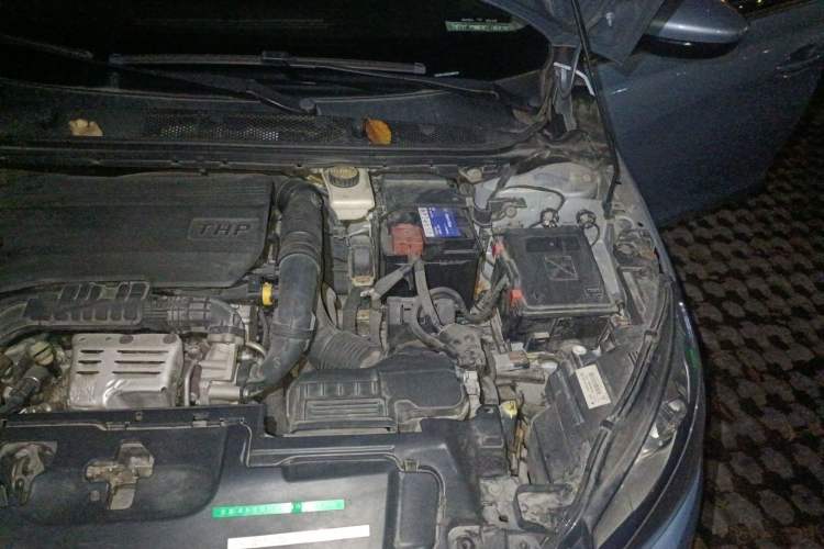 Used Peugeot 308S 2015 1.2T Automatic Jingchi Edition Engine Bay Left