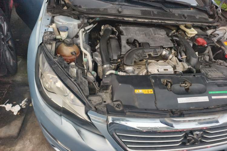 Used Peugeot 308S 2015 1.6T Automatic Jingchi Edition Engine Bay Right