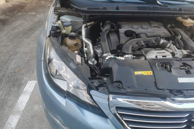 Used Peugeot 308S 2015 1.6T Automatic Jingchi Edition Engine Bay Right