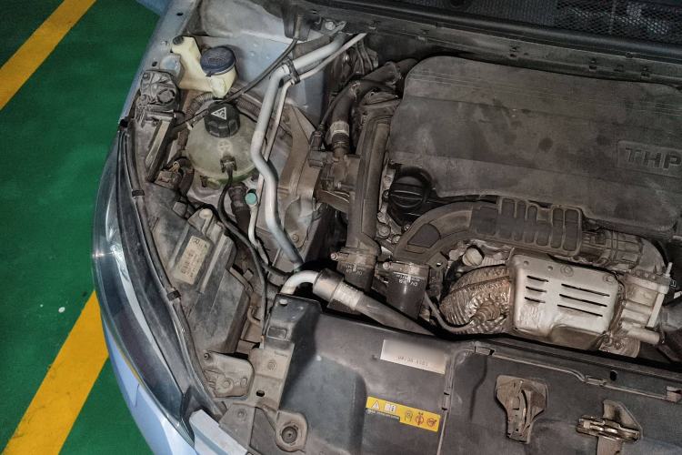 Used Peugeot 308S 2015 1.2T Automatic Jingchi Edition Engine Bay Right