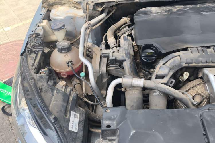 Used Peugeot 308S 2015 1.2T Automatic Jingchi Edition Engine Bay Right
