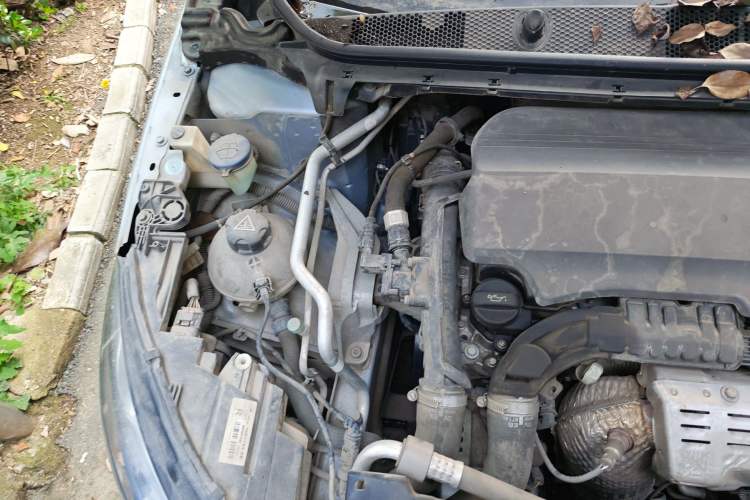 Used Peugeot 308S 2015 1.2T Automatic Jingchi Edition Engine Bay Right