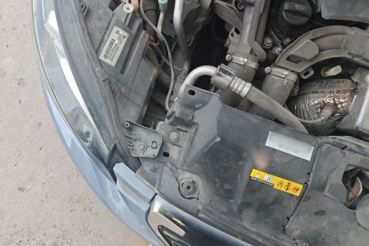 Used Peugeot 308S 2015 1.2T Automatic Jingchi Edition Engine Bay Right